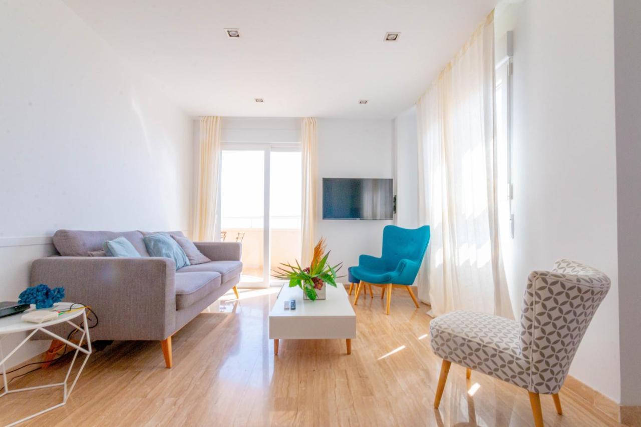 Lovely Apartment Beach Front & Pool إل كامبيلو المظهر الخارجي الصورة