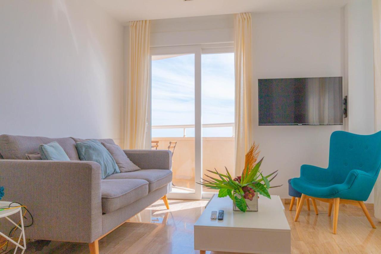 Lovely Apartment Beach Front & Pool إل كامبيلو المظهر الخارجي الصورة