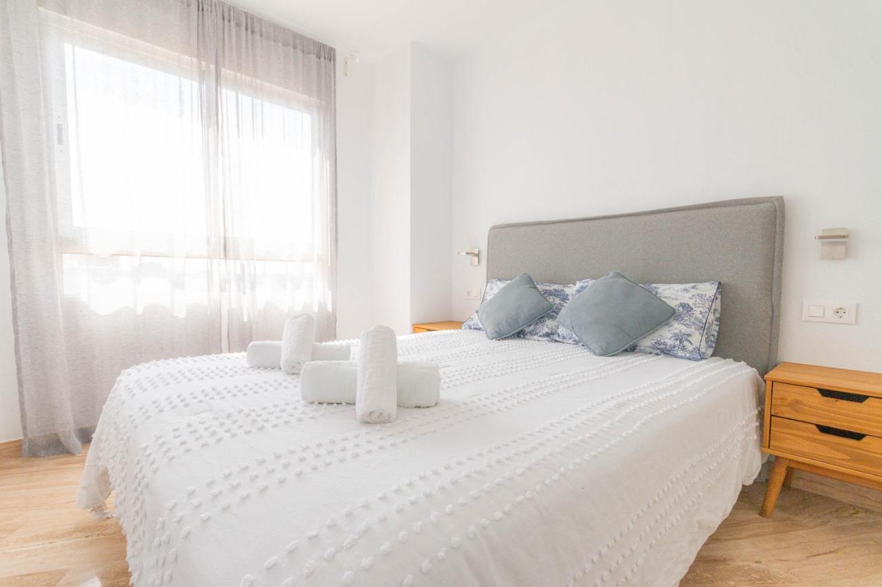 Lovely Apartment Beach Front & Pool إل كامبيلو المظهر الخارجي الصورة